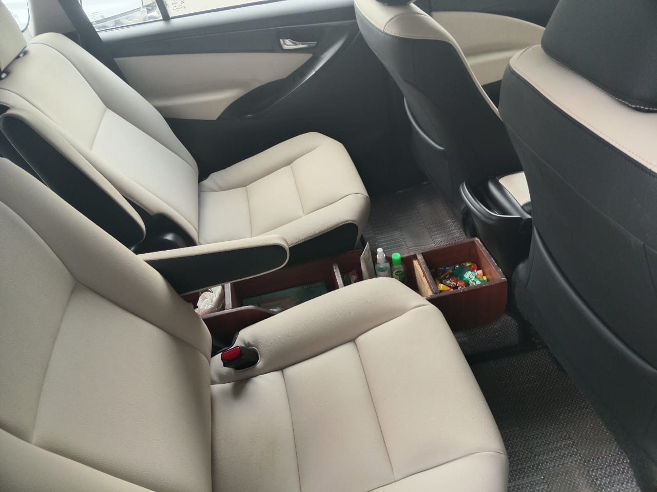 Vehicle fleet at Sanoli India Tours New Delhi