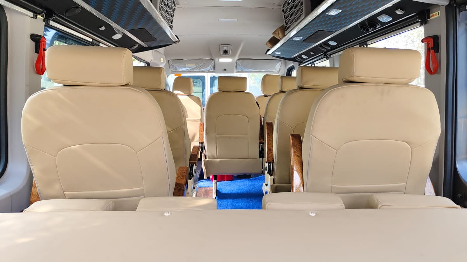 Force Urbania 13 seater van hire Delhi India trip