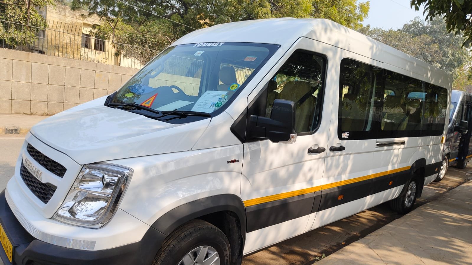 Force Urbania Tempo Traveller hire Delhi group India tour