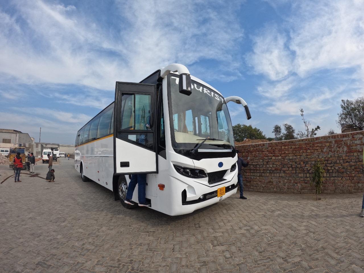 Large group bus hire Delhi India tour operator