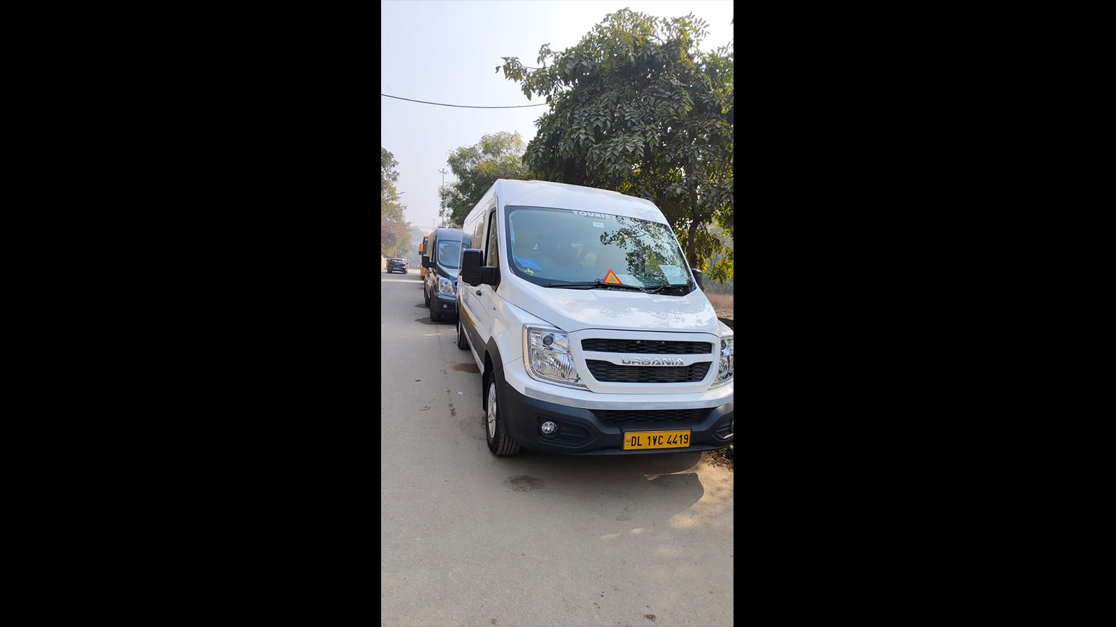Tempo traveller hire Delhi for Rajasthan group tour