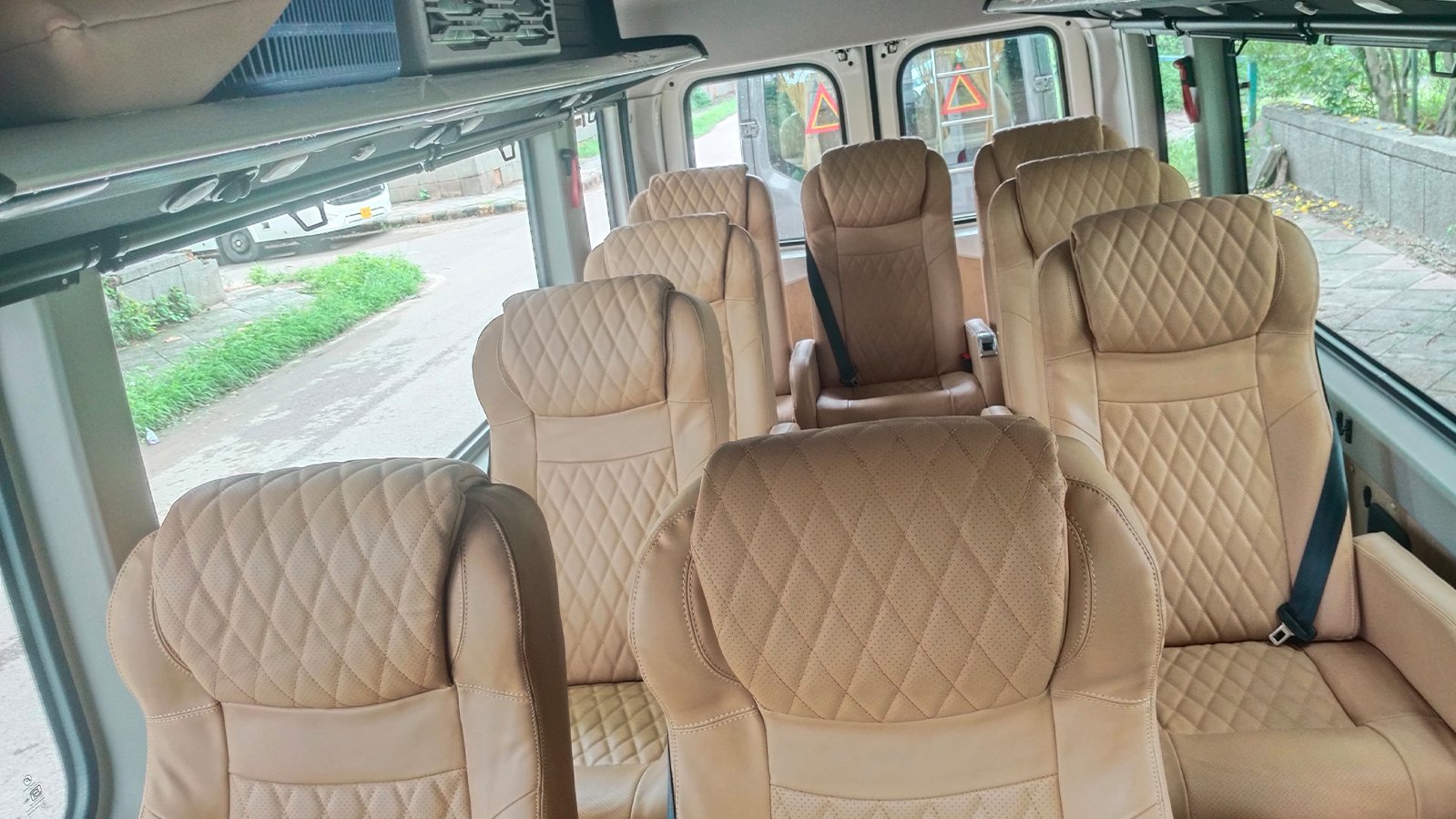 Urbania minibus hire Delhi outstation India tour