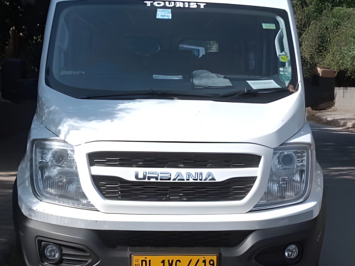 Force Urbania 13-seater for group travel Delhi
