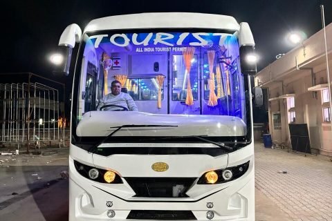 Luxury AC bus hire in Delhi for group tours